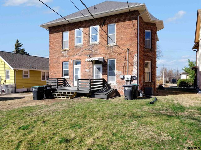 3833 Parker Street, Omaha, NE 68111