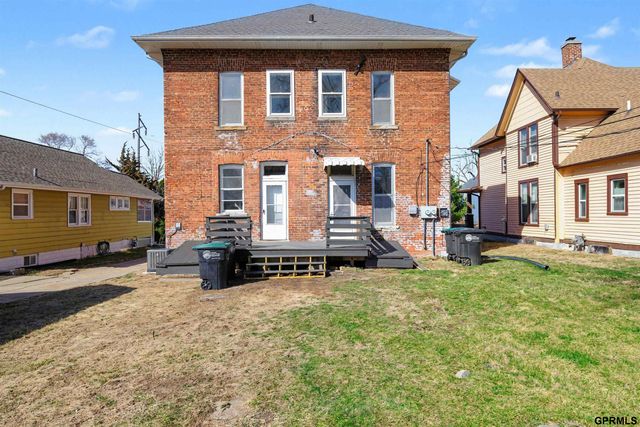 3833 Parker Street, Omaha, NE 68111