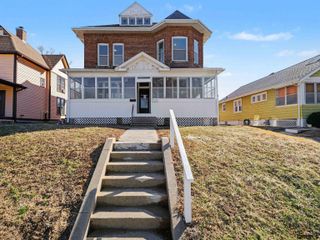 3833 Parker Street, Omaha, NE 68111