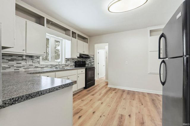 5145 Lynhurst Drive, Fort Wayne, IN 46835