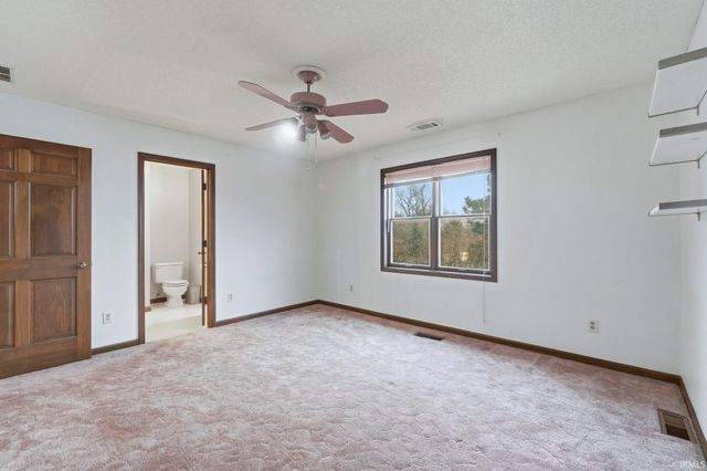 12127 Mahogany Drive, Fort Wayne, IN 46814