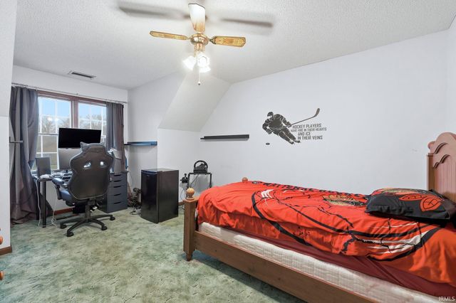 12127 Mahogany Drive, Fort Wayne, IN 46814