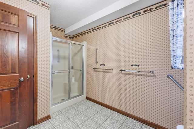 12127 Mahogany Drive, Fort Wayne, IN 46814