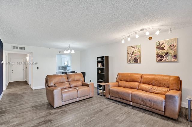 4570 NW 18th Avenue 202, Deerfield Beach, FL 33064