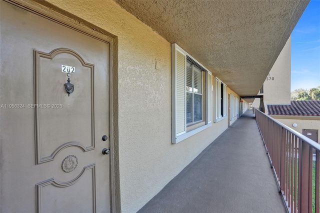 4570 NW 18th Avenue 202, Deerfield Beach, FL 33064