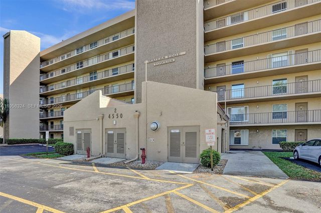 4570 NW 18th Avenue 202, Deerfield Beach, FL 33064