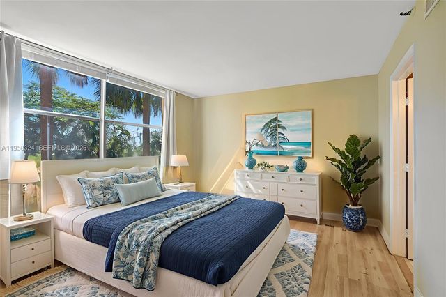 4570 NW 18th Avenue 202, Deerfield Beach, FL 33064