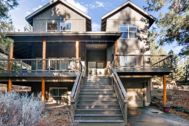 19672 Winter Wren Loop, Bend, OR 97702