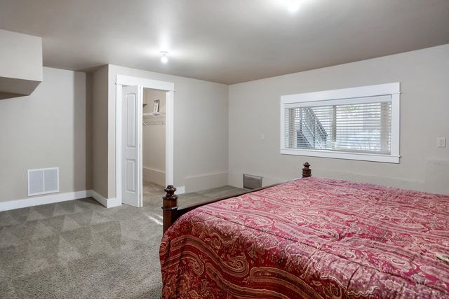 19672 Winter Wren Loop, Bend, OR 97702