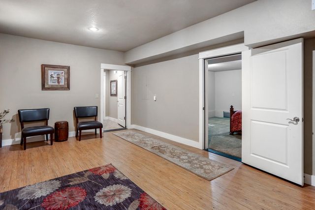 19672 Winter Wren Loop, Bend, OR 97702