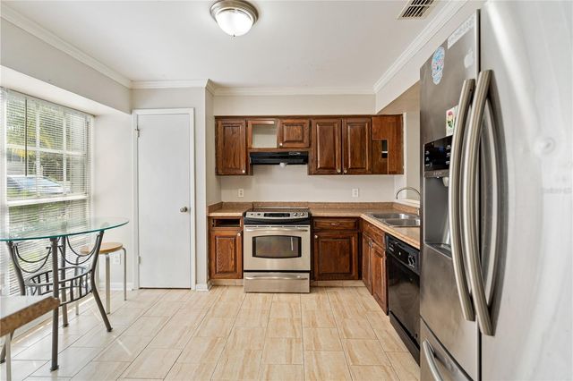 16110 RAMBLING VINE DRIVE W, Tampa, FL 33624