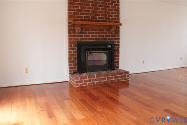 5121 Reids Pointe Rd, Glen Allen, VA 23060