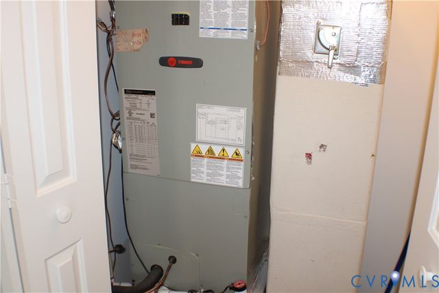 5121 Reids Pointe Rd, Glen Allen, VA 23060