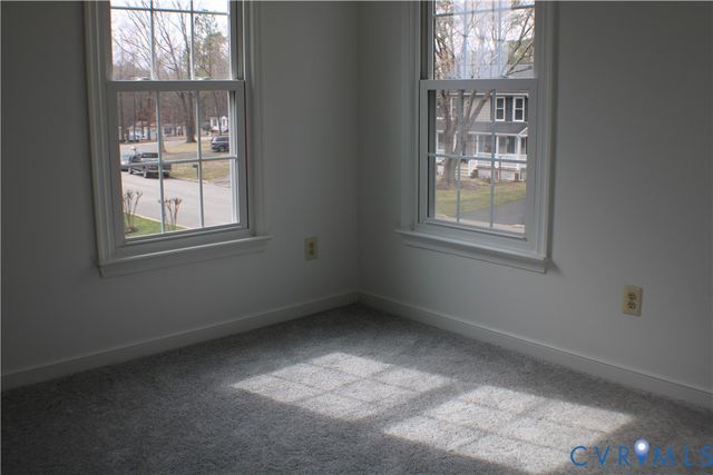 5121 Reids Pointe Rd, Glen Allen, VA 23060