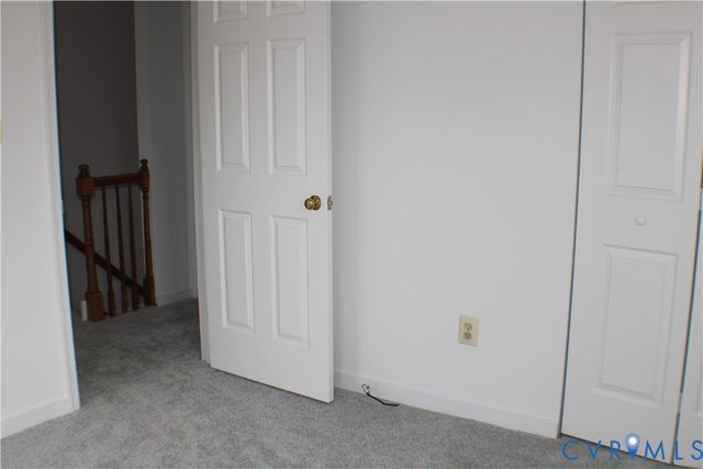 5121 Reids Pointe Rd, Glen Allen, VA 23060