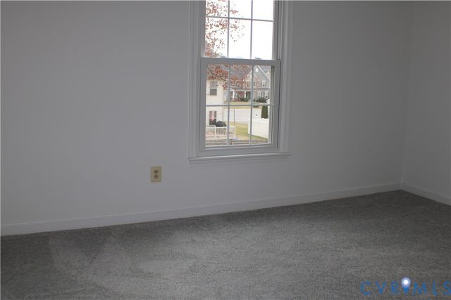 5121 Reids Pointe Rd, Glen Allen, VA 23060