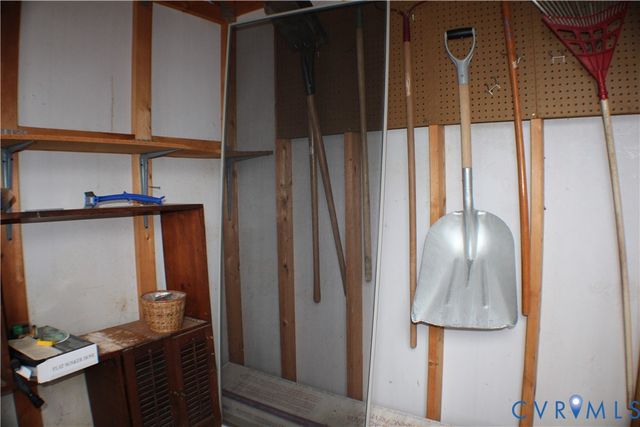 5121 Reids Pointe Rd, Glen Allen, VA 23060