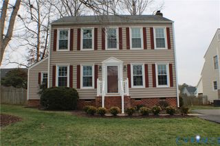 5121 Reids Pointe Rd, Glen Allen, VA 23060