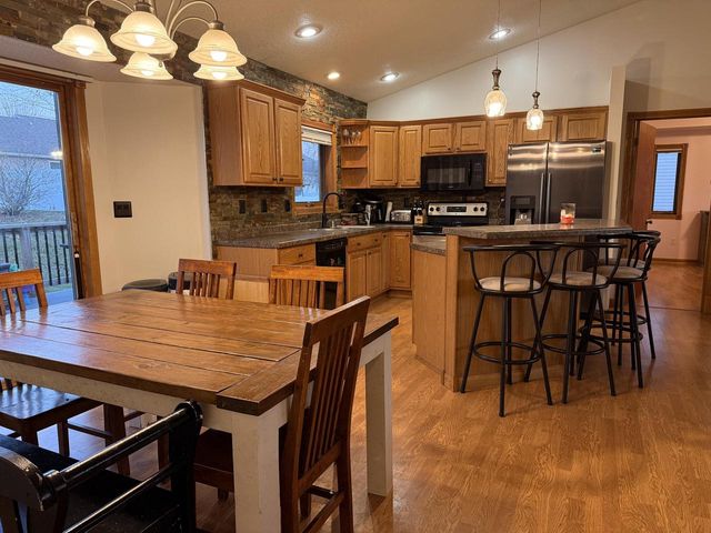 1907 Viking AVENUE, Holmen, WI 54636