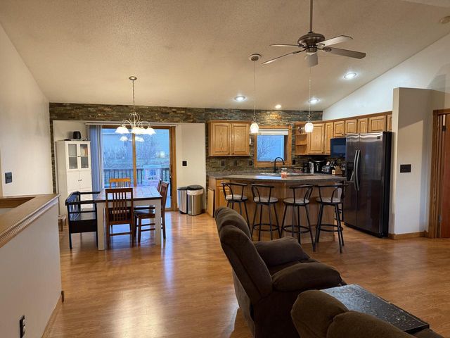 1907 Viking AVENUE, Holmen, WI 54636