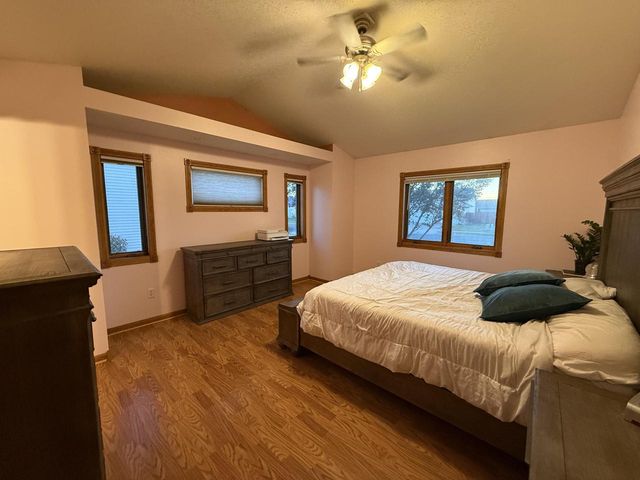 1907 Viking AVENUE, Holmen, WI 54636