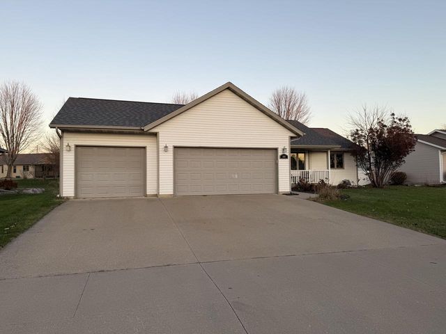 1907 Viking AVENUE, Holmen, WI 54636