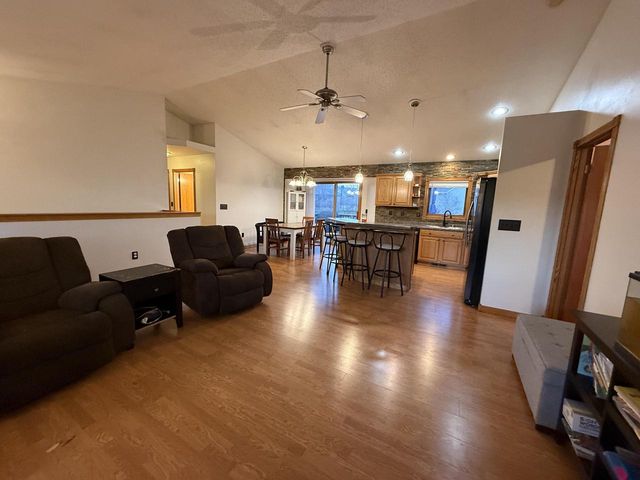 1907 Viking AVENUE, Holmen, WI 54636