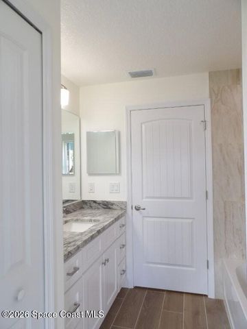 408 Calamondin Avenue NW, Palm Bay, FL 32907