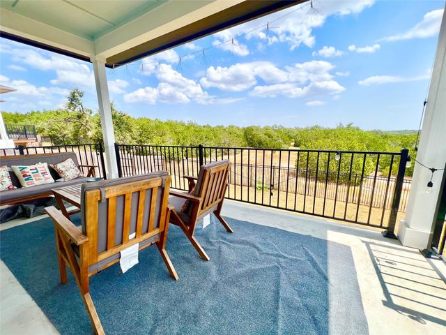 992 Hazy Hills LOOP, Dripping Springs, TX 78620