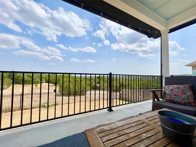 992 Hazy Hills LOOP, Dripping Springs, TX 78620
