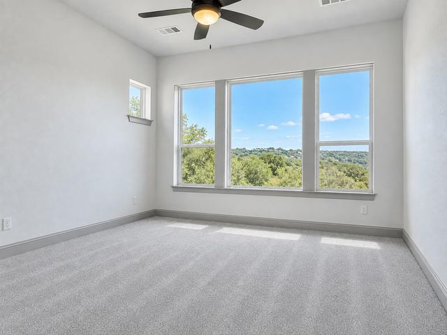 992 Hazy Hills LOOP, Dripping Springs, TX 78620