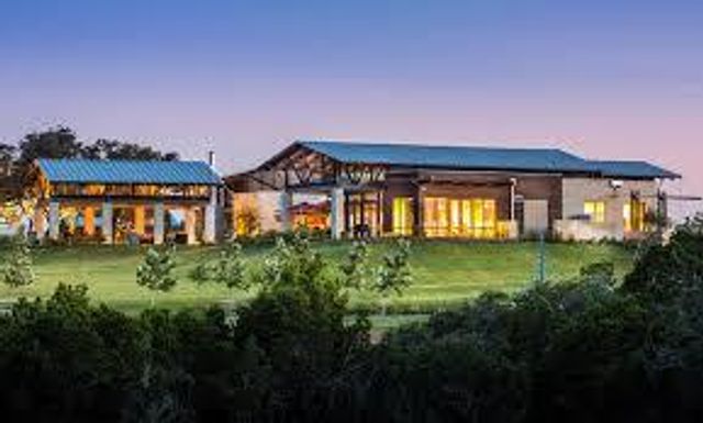 992 Hazy Hills LOOP, Dripping Springs, TX 78620