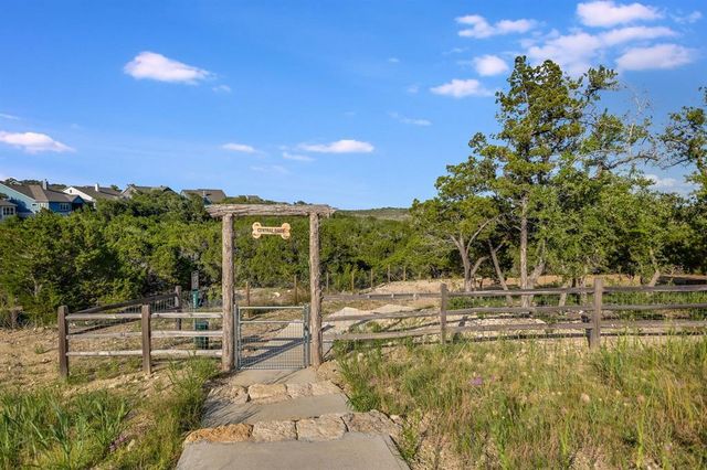 992 Hazy Hills LOOP, Dripping Springs, TX 78620