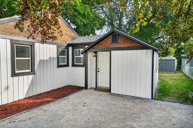 2434 E Dalke Ave, Spokane, WA 99208