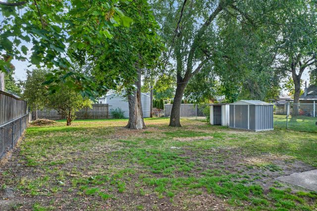 2434 E Dalke Ave, Spokane, WA 99208