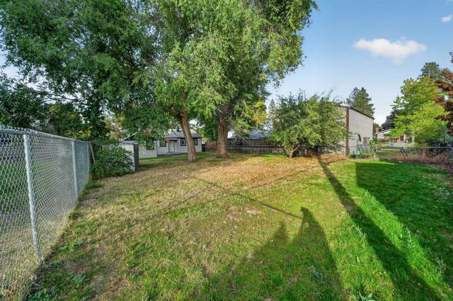 2434 E Dalke Ave, Spokane, WA 99208