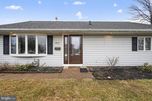 433 AUSTIN CIR, Fairless Hills, PA 19030