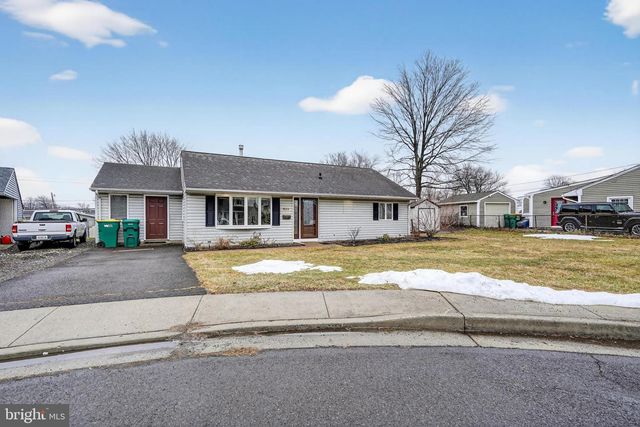 433 AUSTIN CIR, Fairless Hills, PA 19030