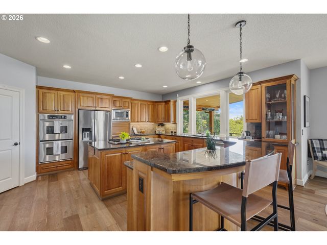 2539 REMINGTON Dr, West Linn, OR 97068