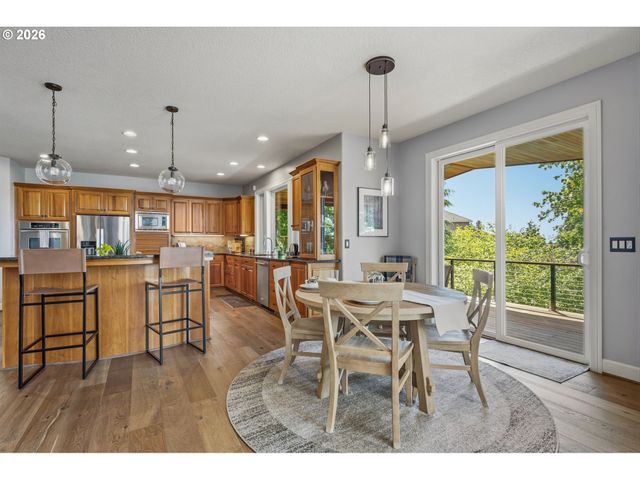 2539 REMINGTON Dr, West Linn, OR 97068