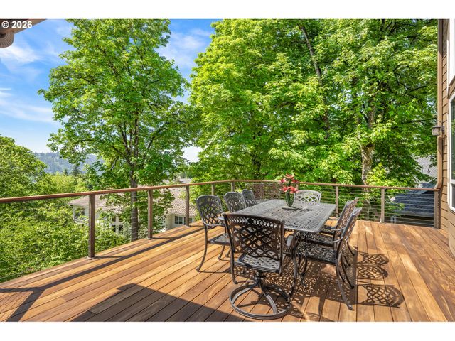 2539 REMINGTON Dr, West Linn, OR 97068
