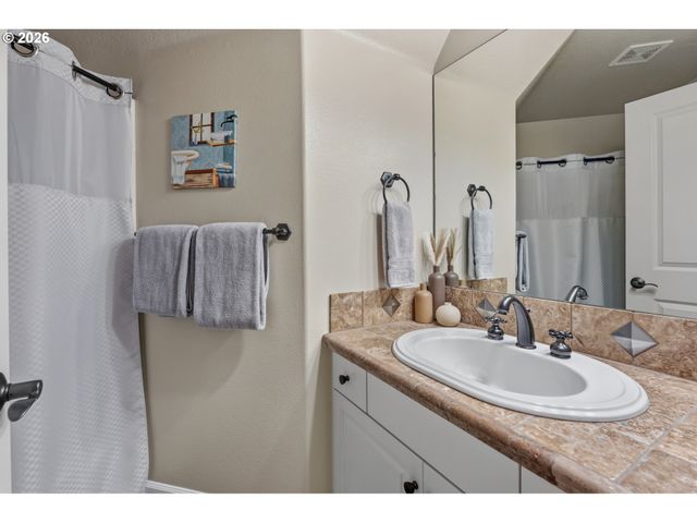 2539 REMINGTON Dr, West Linn, OR 97068