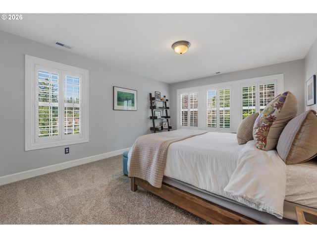 2539 REMINGTON Dr, West Linn, OR 97068