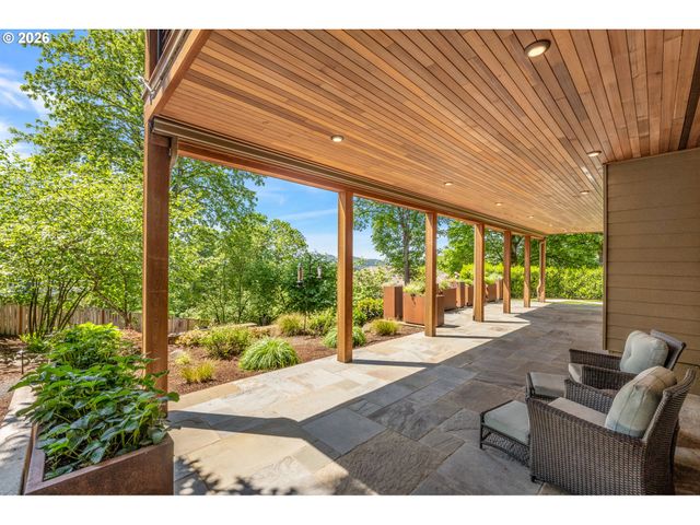 2539 REMINGTON Dr, West Linn, OR 97068