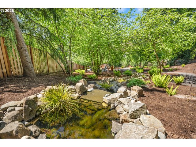 2539 REMINGTON Dr, West Linn, OR 97068