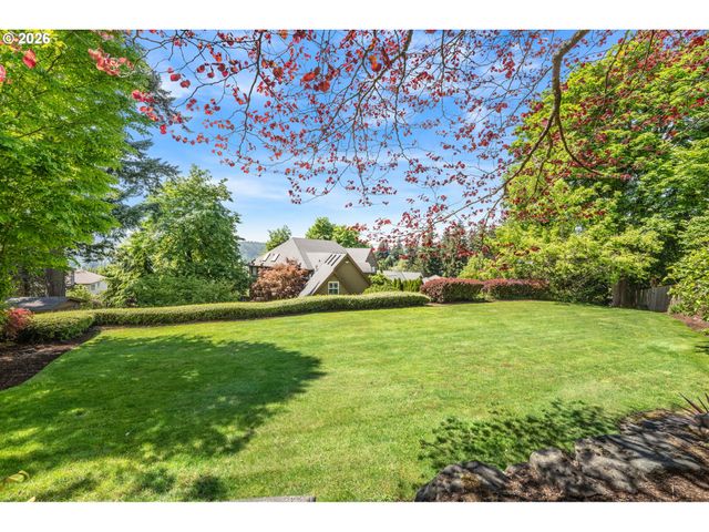 2539 REMINGTON Dr, West Linn, OR 97068