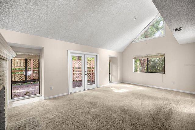1621 NE 2ND STREET 201, Ocala, FL 34470