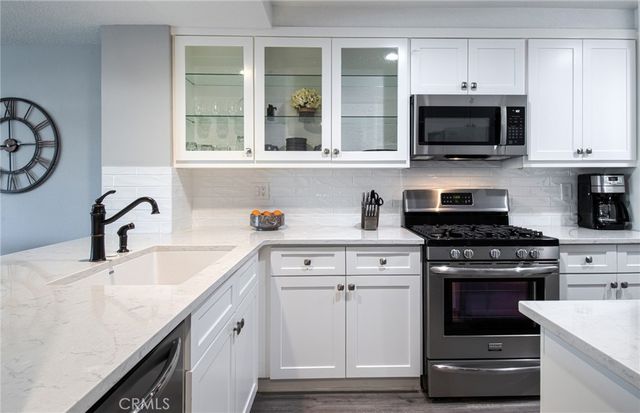 220 Nice Lane 215, Newport Beach, CA 92663