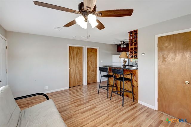705 W Jefferson Avenue, Port O'connor, TX 77982