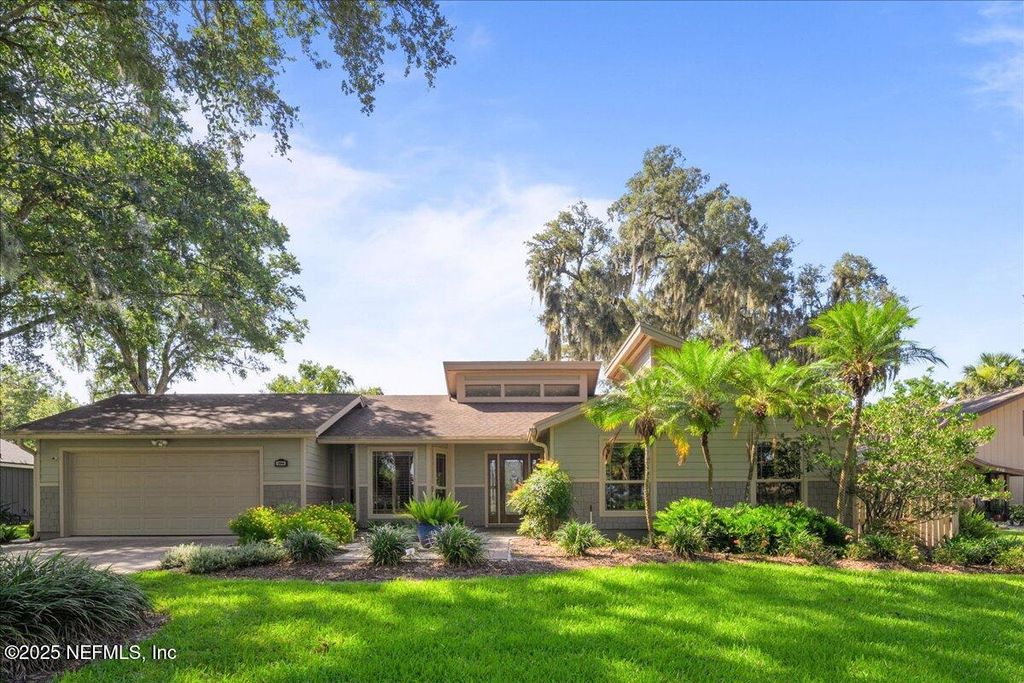 394 PABLO POINT Drive, Jacksonville, FL 32225